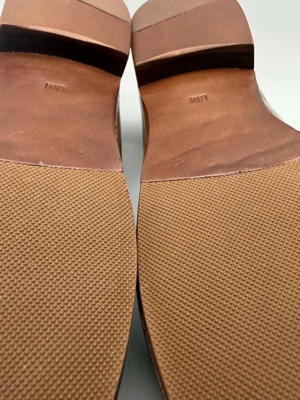 Tory Burch Pennie Low Heel Loafers Brown Saffiano Leather Size 8 NIB